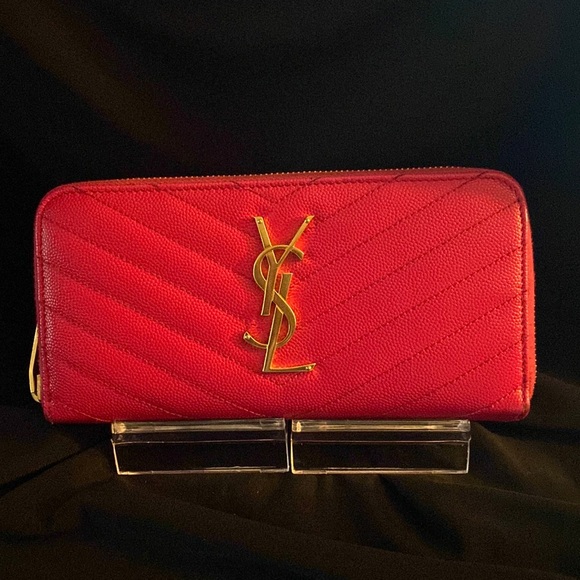 Yves Saint Laurent (YSL) Matelasse Grain de Poudre Leather Zip Wallet - Picture 1 of 14